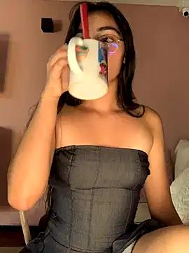 AntonellaPinkk_