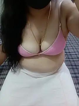 Anushka_tamil_kannada