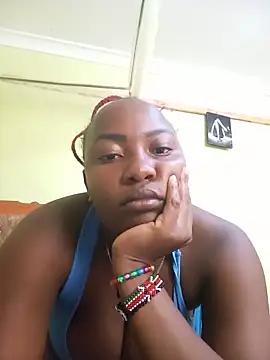 AshantiLuxx