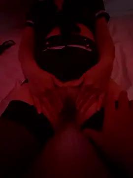 AsianKiss88