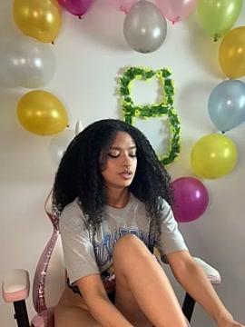 Bellaa18_