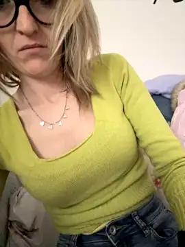 BiondaAtomica_