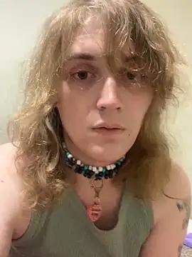BlondeyMiyMiy