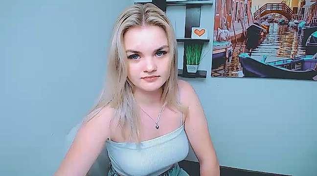 Blondiiie_