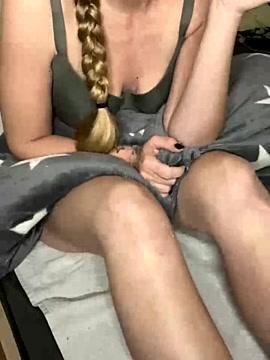 Blondporngirl