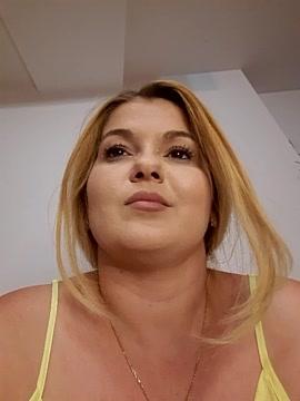BlondyMaya