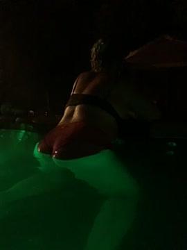 Booty4U1975