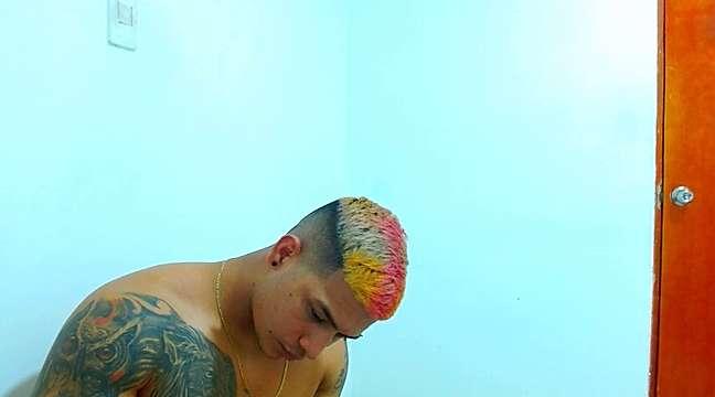 Boysbigcock_23
