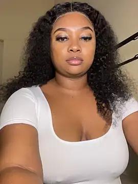 Busty-Britneyy