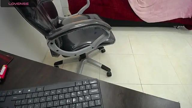 BustyAngie