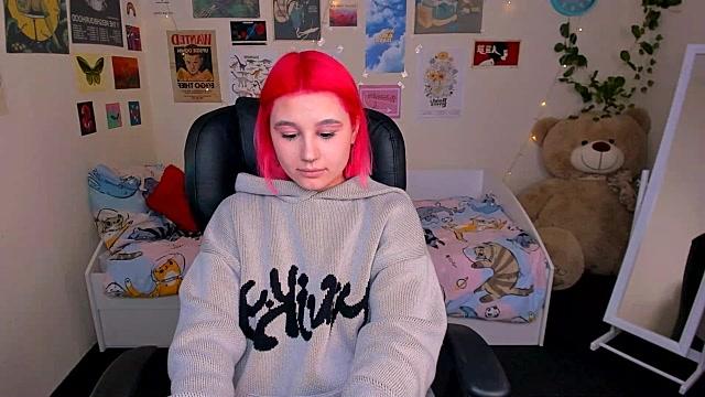 CHLOE_CHERRY
