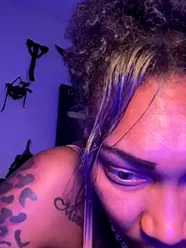 CUMQUEEN-XXX69