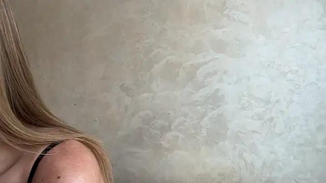 CaitlinaJayne23