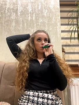Cassie_Howard