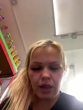 CherryXOX-