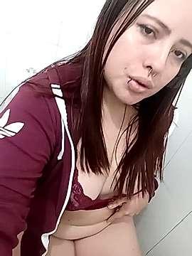 Courtney_cute19