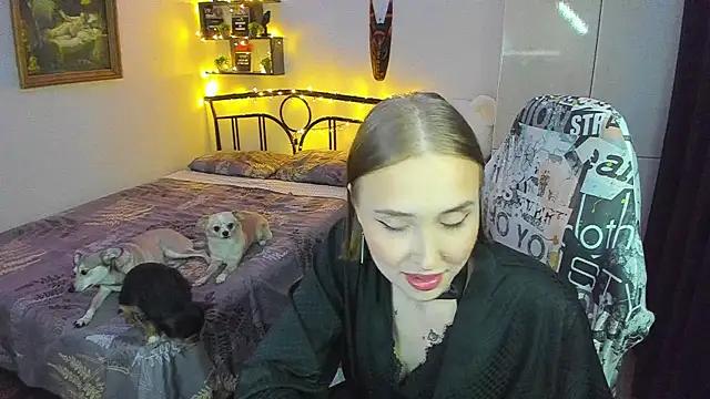 CrazyBitchInLace