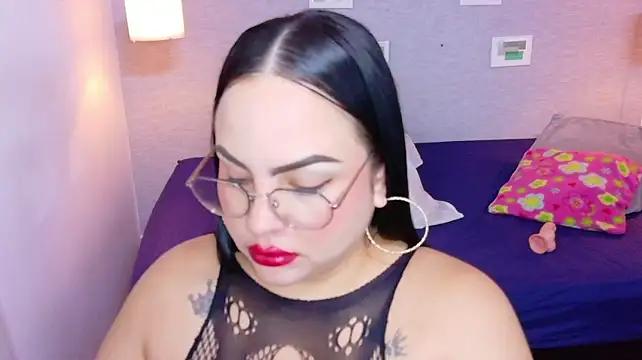 Curvy_sexyvalen