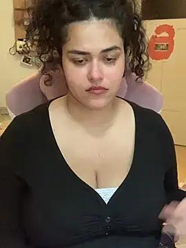Curvydesifromgermany