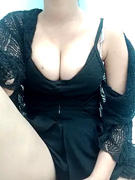 Cute_dolly23