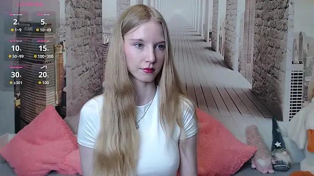 Cutieblondegirl