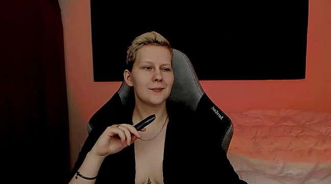 Daisy_Dark