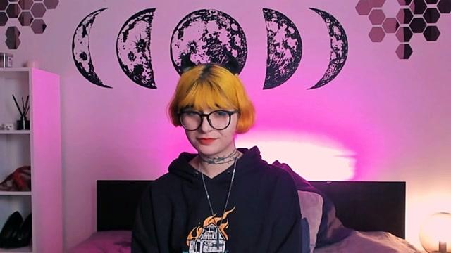 DamnedMarie
