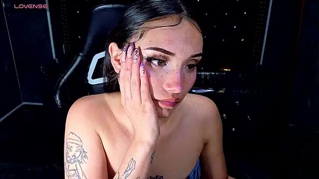 Daphne_nicole_b