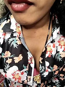 Desi_Hot_Queen
