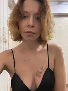 Dora_Marr