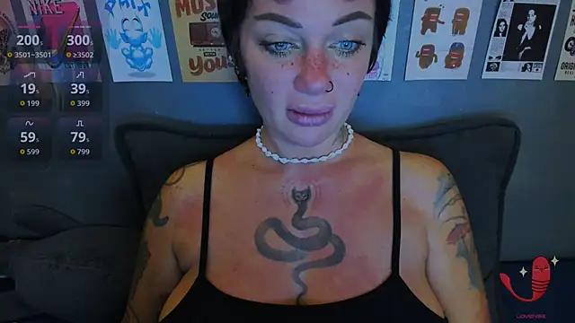 EllieOz