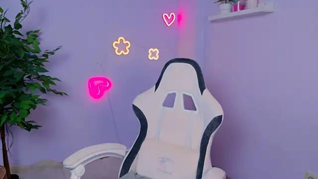 EllyColins