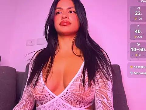 EmilyLuxx