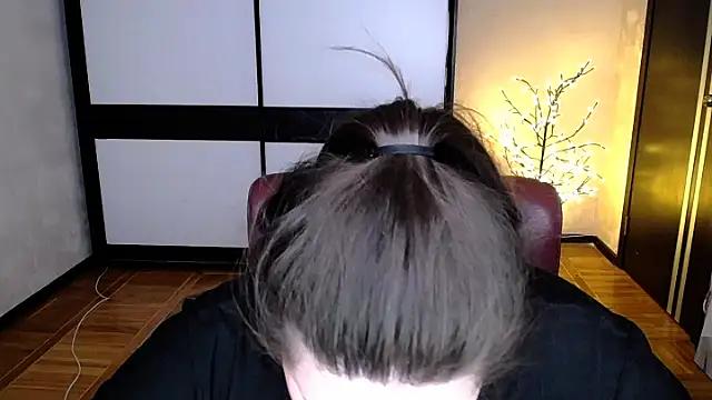 Emily_Mo