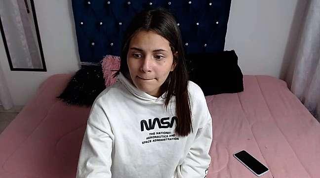 Emily_brows