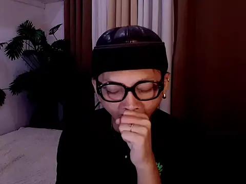 Etherialboytoy4hire