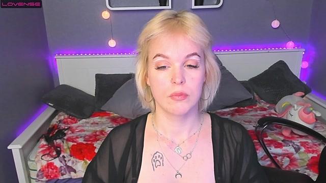 Eva__Glow