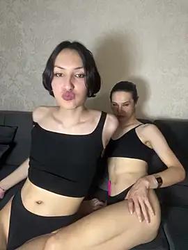 Eva_and_Liza_TS