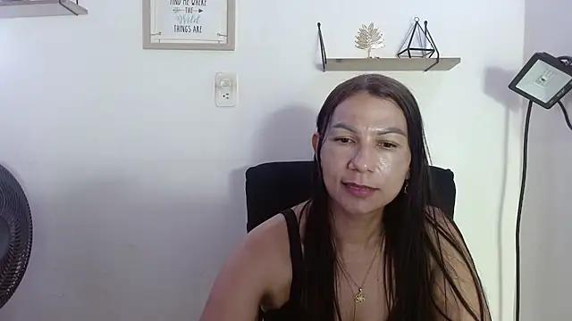 Evelyn_83