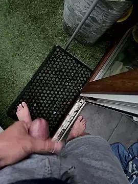 Feettlover69