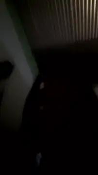 Girls_peehot02