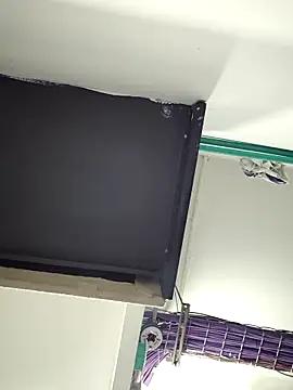 H3nry1025