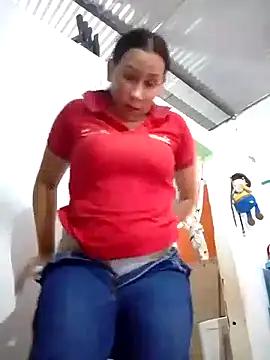 HOTMOM333