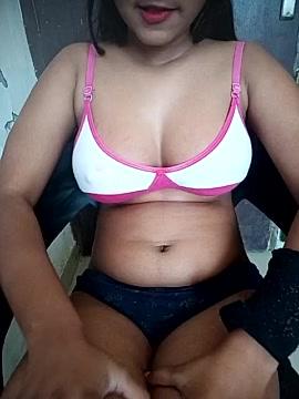 HOT_NANDINI01