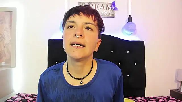 Hannah_queen__