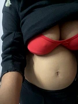 Hasina7680