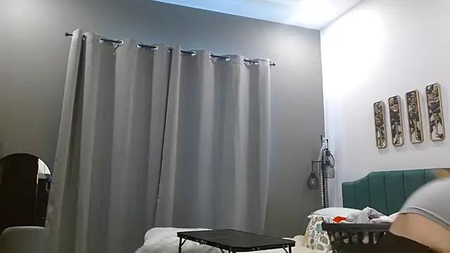 HazelSkyesChat