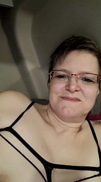 HornyMilfMichaela
