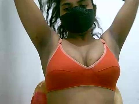 Hot-Naina