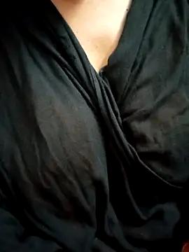 Hot_Puja546